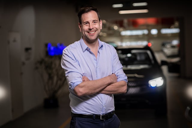 Olivier Kofler, CEO von Carvolution, am Hauptsitz in Bannwil.