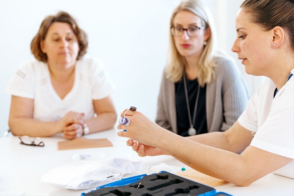 Der Kurs wird von qualifiziertem Pflegepersonal durchgeführt