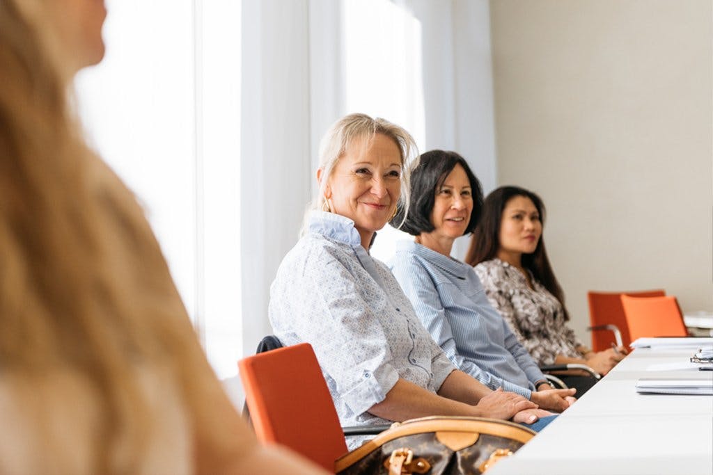 Die bisherigen Teilnehmer des Kurses Wiedereinstieg Pflege sind mit den Kursinhalten und der Arbeitsatmosphäre sehr zufrieden.