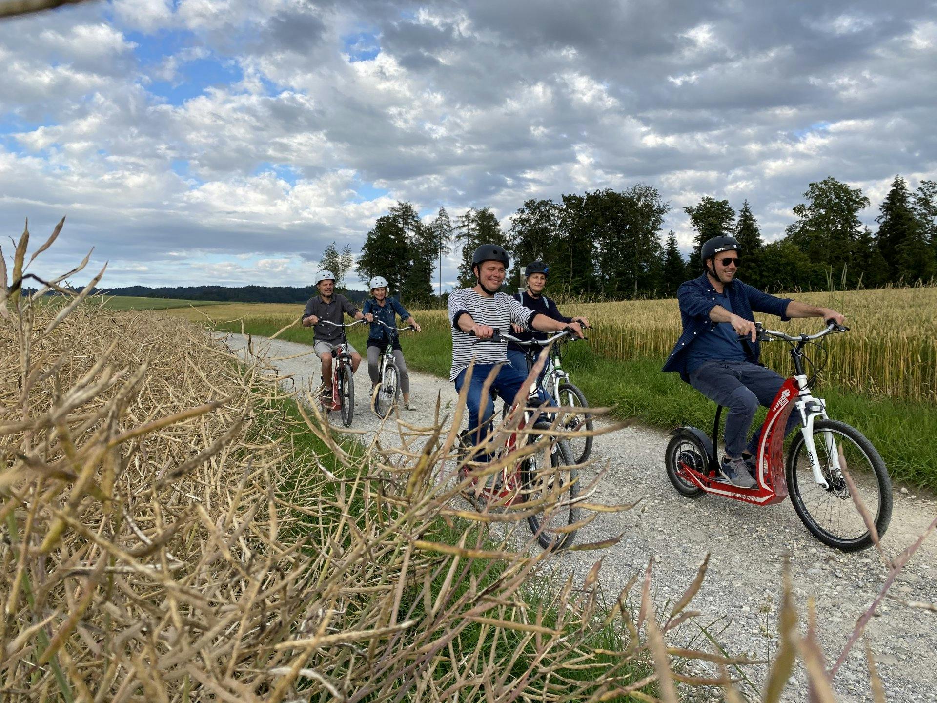 Mit Hugo-Bikes lassen sich grössere Distanzen zurücklegen als zu Fuss.
