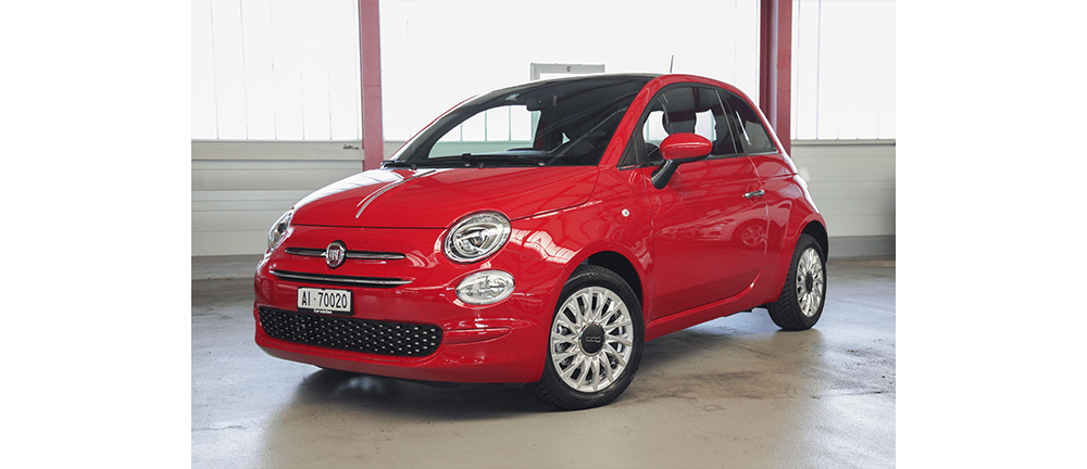 La nouvelle Fiat 500 Série 7 possède un équipement haut de gamme: radio DAB+, l’Apple CarPlay et la climatisation automatique entre autres.