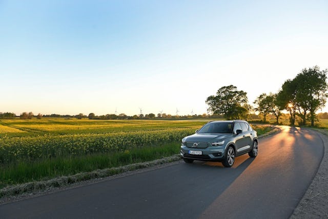 Entièrement électrique et sans cuir: Entièrement électrique et sans cuir: