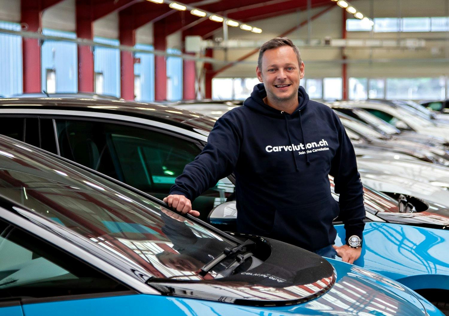 Philipp Lesemeister achtet darauf, dass alle Autos top ausgestattet sind.