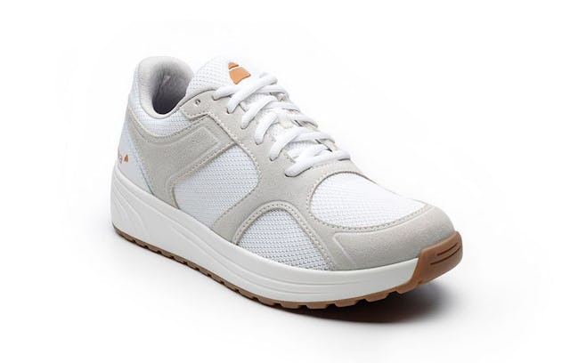 Der Anova Giulia White für Damen und Gianni White für Herren.