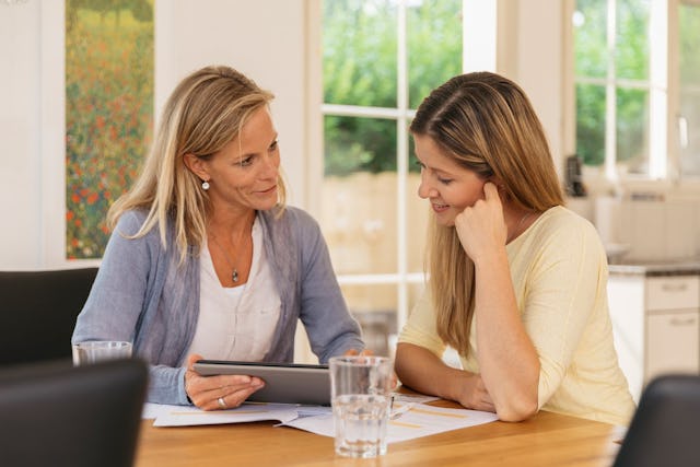 Persönliche Wertehaltung als roter Faden beim Ausfüllen der Patientenverfügung: Die Beraterin des SRK hilft mit den richtigen Fragen.