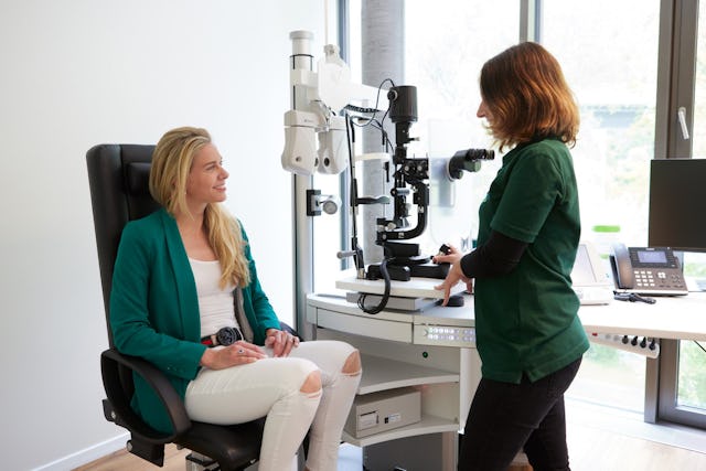 Monika Erb (l.) hat den vollen Durchblick: Dank Augenlaser.