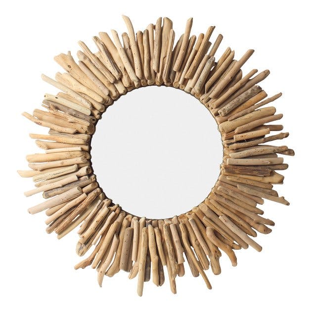 Per selfie riflessi: Specchio a muro Natural,  fr. 169.–, su livique.ch.