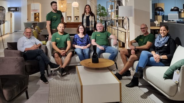 Das Team von Möbel Schnetzer.