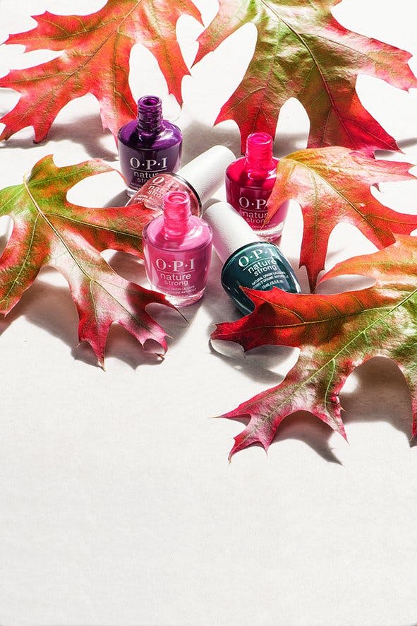 Avec sa nouvelle ligne de vernis à ongles Nature Strong, OPI prend un virage durable et mise sur des ingrédients d’origine naturelle.