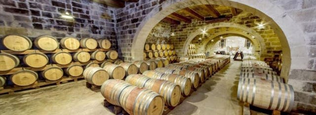 Faites l'expérience d'une dégustation dans une des caves, c'est assez unique.