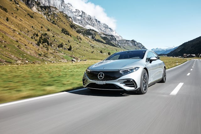 Kommen Sie mit auf eine einzigartige Reise und erleben Sie am 24. November in Zürich den vollelektrischen EQS.