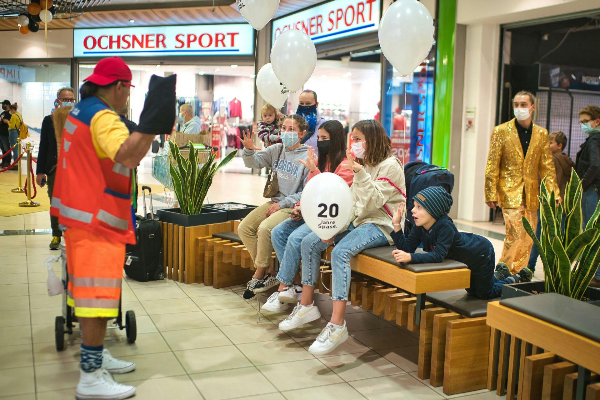 Clown Nuny schafft immer wieder für unerwartete Lacher.