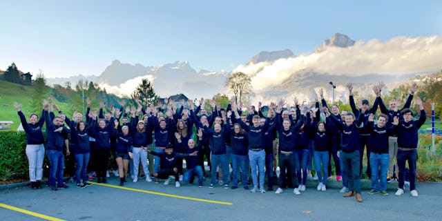 Das Team von Carvolution kümmert sich um all ihre Kundinnen und Kunden.