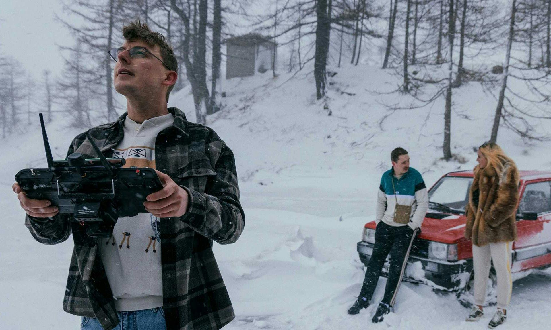 Cedi Schild est Smetterling dans «Tschugger», la nouvelle série de la SRF.