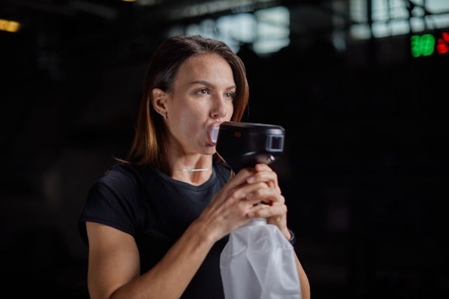 Der Idiag P100 ist das weltweit modernste Atemmuskeltrainingsgerät. Der Idiag P100 ist das weltweit modernste Atemmuskeltrainingsgerät.