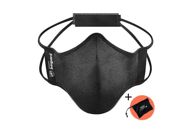 Die zertifizierte Clarion PREMIUM Livinguard-Maske filtert nicht nur Viren und inaktiviert diese innert kurzer Zeit, sondern ist auch mehrmals tragbar...