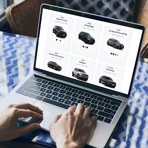 Aus über 35 Modellen diverser Marken können Kundinnen und Kunden ihr neues Auto auswählen.