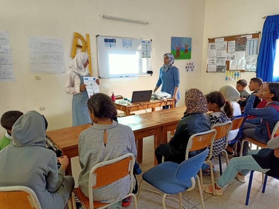 Rund um die Welt werden Mitarbeitende, Familien und Kinder zum Thema Prävention geschult.