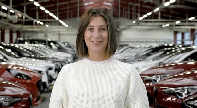 Sie hat den Durchblick: Mitgründerin von Carvolution, Léa Miggiano, weiss, wie man beim Autofahren Geld spart.