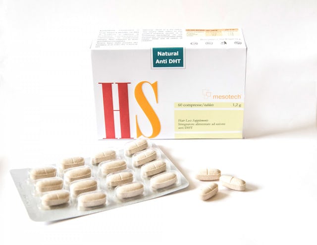 Die HS (Hair-Supplements) Nahrungsergänzungs-Kapseln können Haarausfall stoppen, das Haar sichtbar verdichten sowie das Haarwachstum unterstützen und fördern.