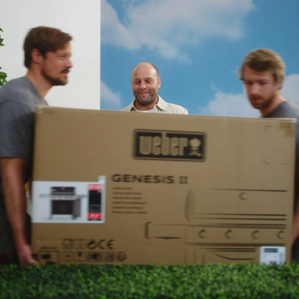 Die Spediteure liefern dir deinen Grill zum gewünschten Zeitpunkt genau dahin, wo du ihn haben willst.