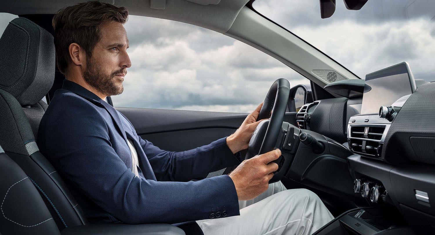 Das neue Modell bietet maximalen Sitzkomfort und clevere Touch-Bedienflächen.