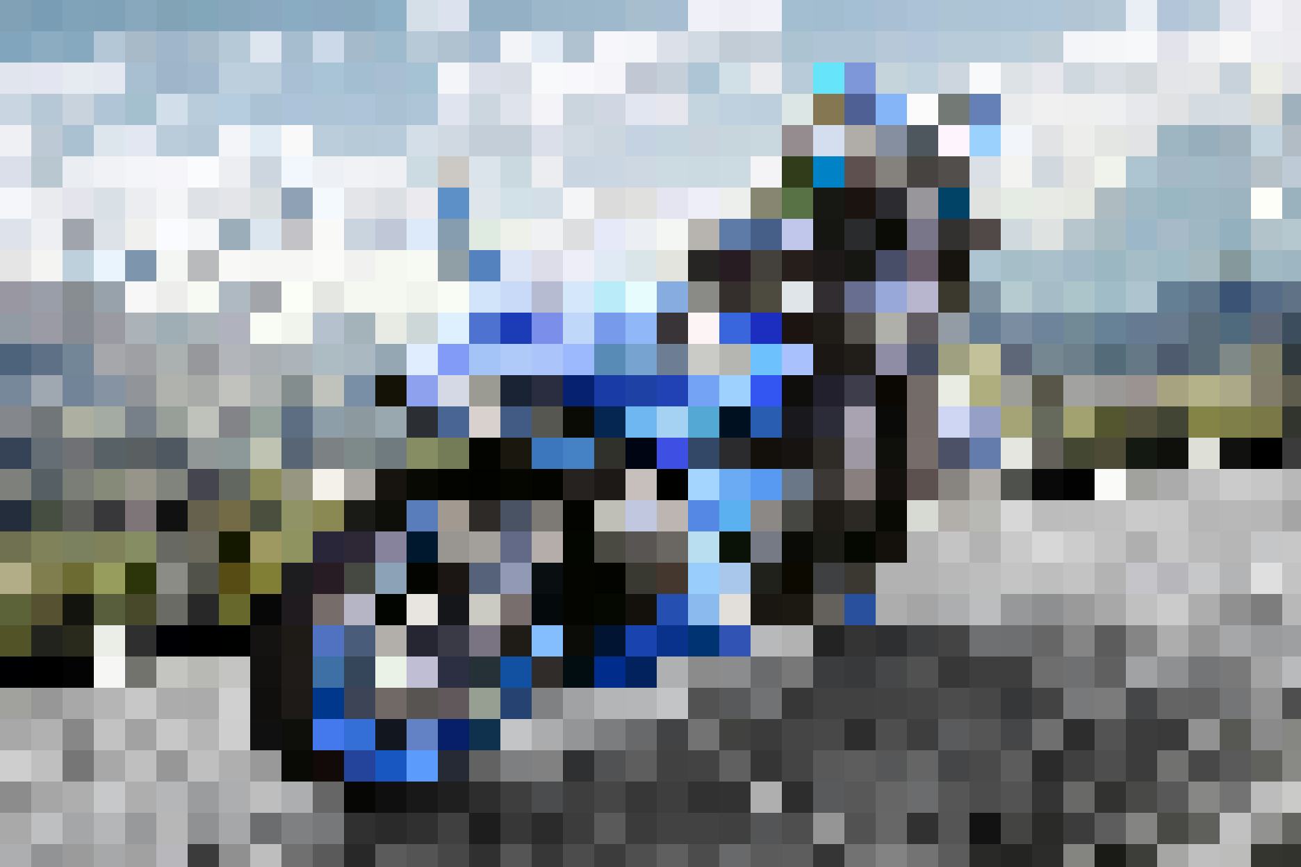 La GSX-S1000 GT représente tout ce que désirent les pilotes pour qui voyage à moto rime avec sportivité.