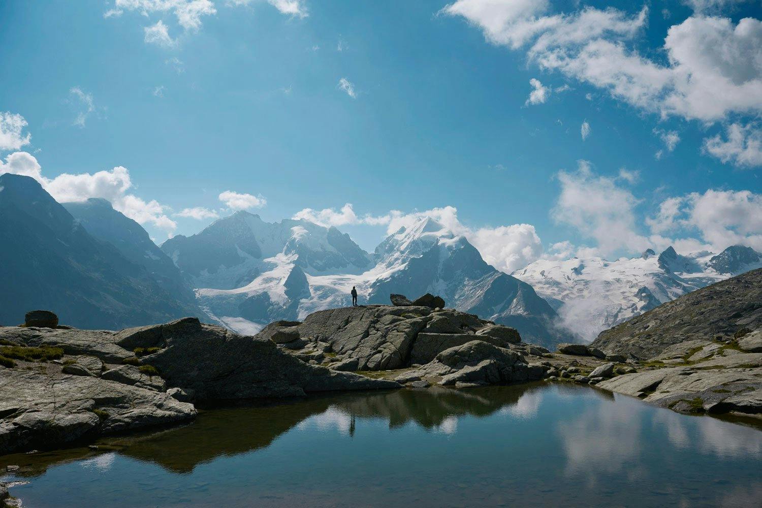Entdecke die fabelhafte Bergwelt rund um den Corvatsch-Gletscher.