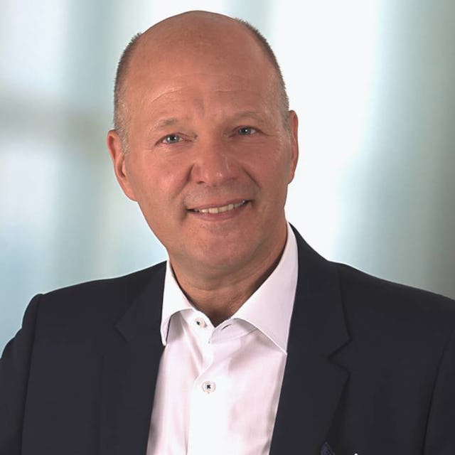 L'expert: Michael Schmidt-Purrmann, directeur d'Impulswerk GmbH, formateur en leadership et mentor pour les processus de changement consultant accrédité par Promotion Santé Suisse pour la gestion de la santé en entreprise.