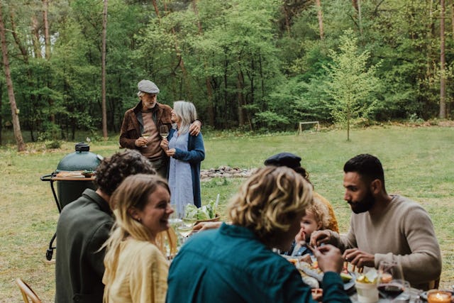 Gemeinsam das gute Leben geniessen, das ist der Anspruch des Big Green Egg. Gemeinsam das gute Leben geniessen, das ist der Anspruch des Big Green Egg.