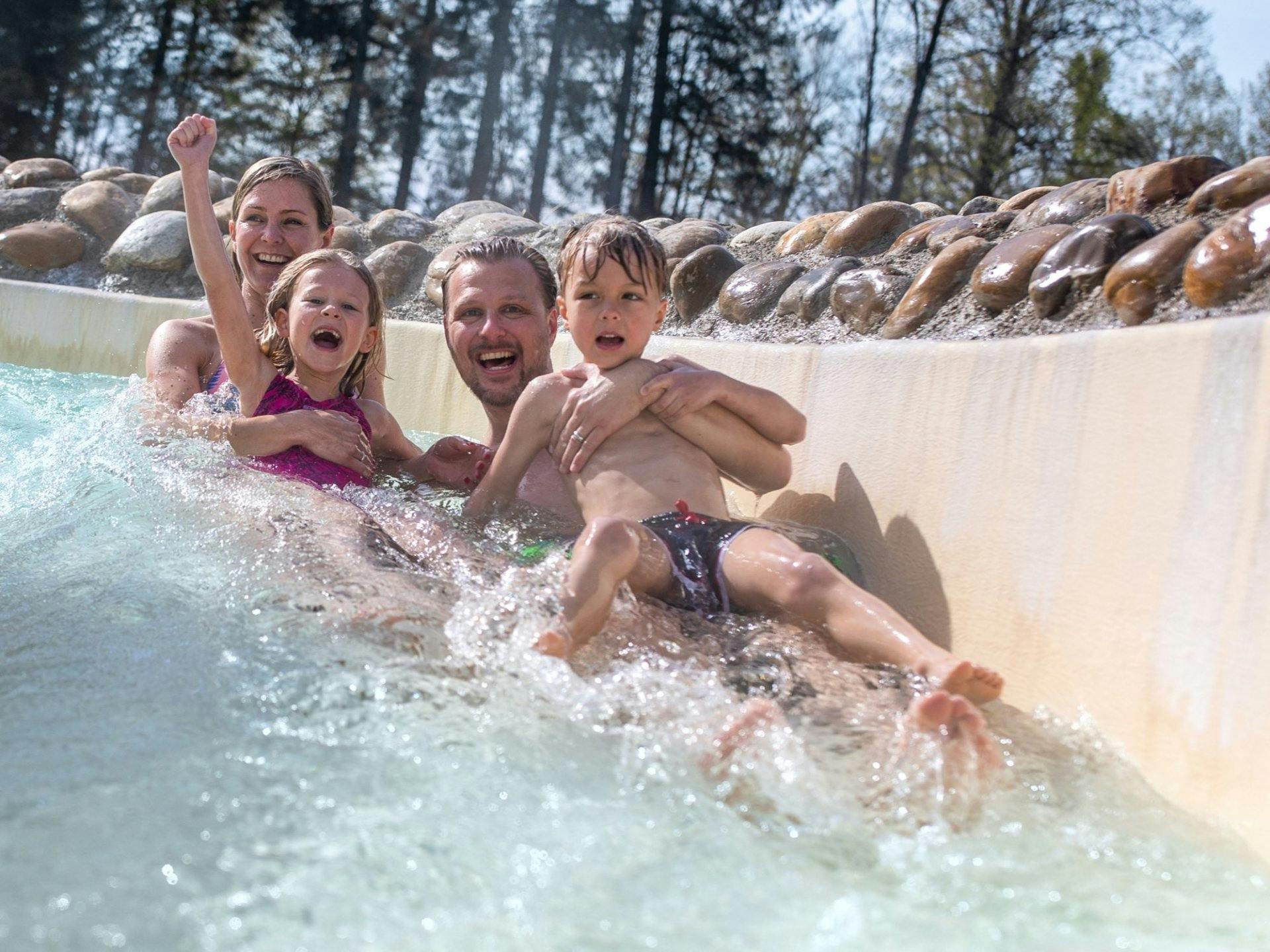 Das Aqua Mundo bietet Badespass für Gross und Klein.