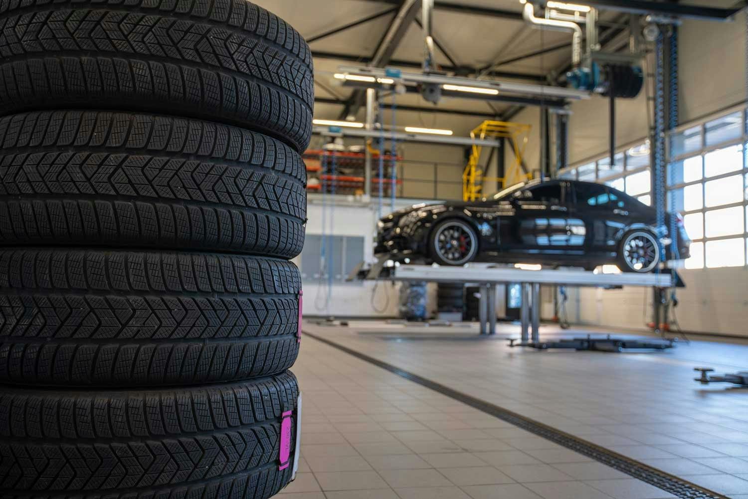 Denn die richtigen Reifen sind essenziell für die Fahrsicherheit.