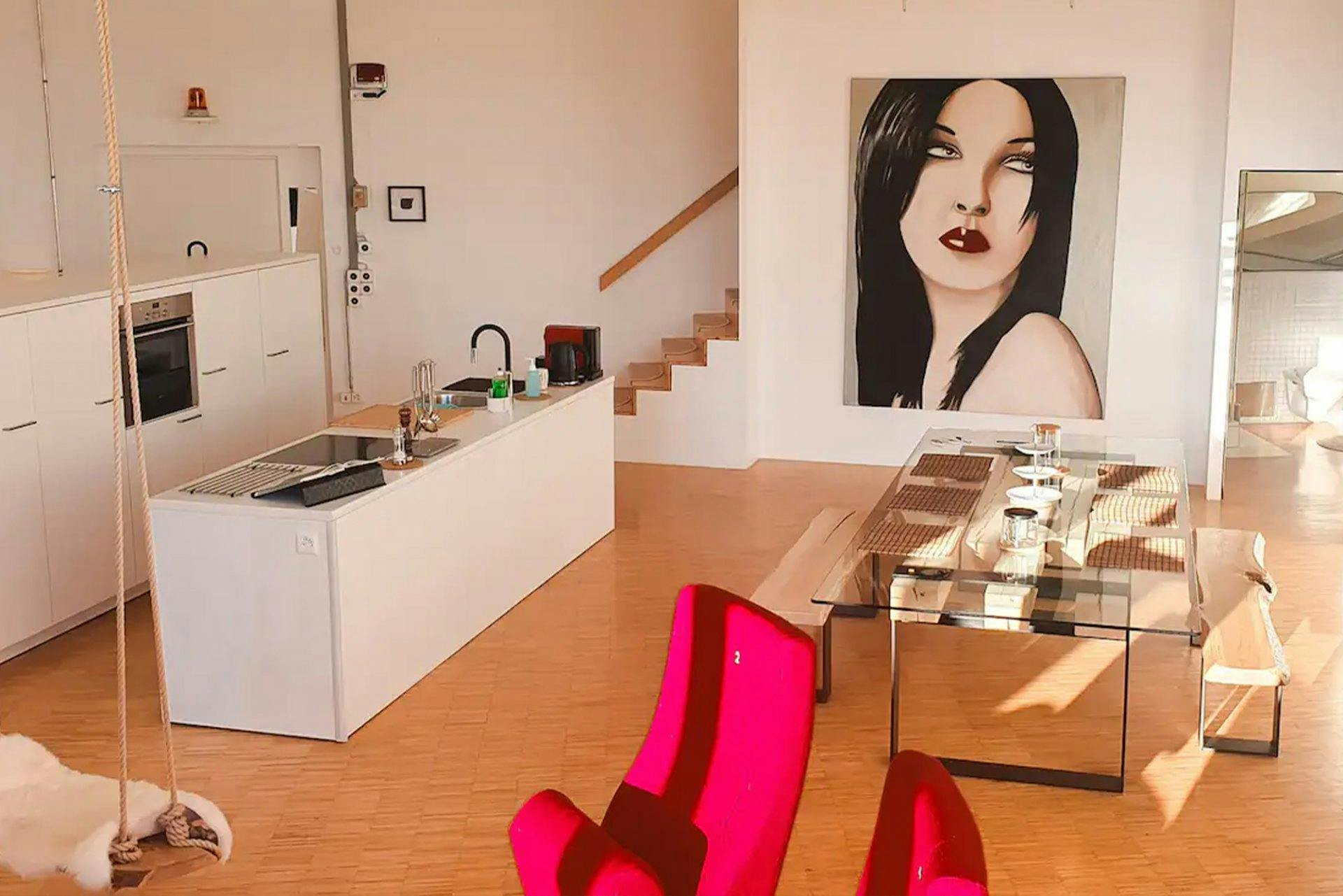 Die moderne Loftwohnung lädt zum Entspannen ein …