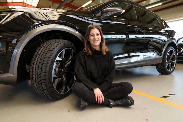 La cofondatrice de Carvolution, Léa Miggiano, connaît le défi que représente la sous-estimation des coûts globaux liés à la voiture. Selon une étude de Saldo, les coûts sont même sous-estimés jusqu'à 50%.