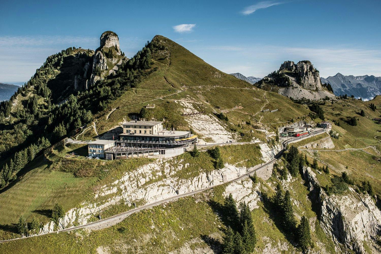 Die Schynige Platte bietet auf 1967 m ü. M. eine einzigartig Ruhe und Natur.