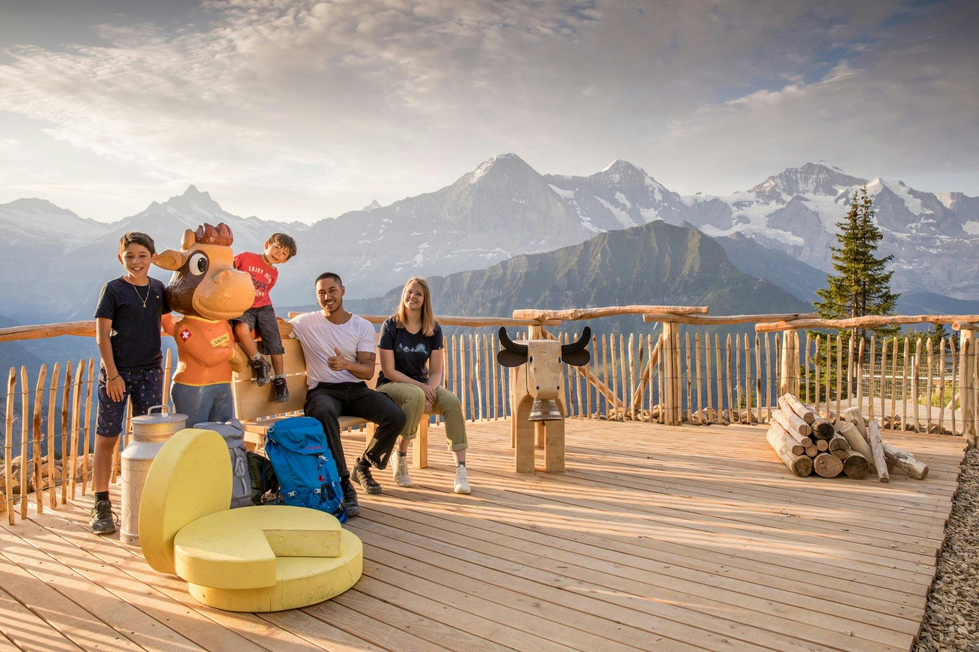 Das Maskottchen der Region, die Kuh Lily, lädt Kinder dazu ein, das Gebiet zu entdecken.