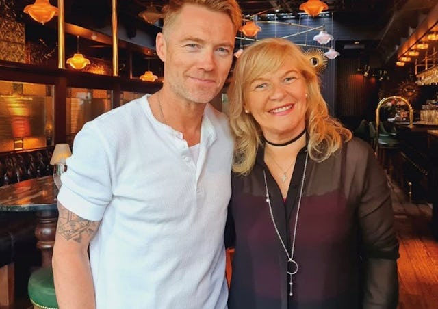 An der grossen Pink Ribbon Charity-Gala sammelt Pink Ribbon Geld für die «Marie Keating Foundation» von Ronan und Linda Keating.