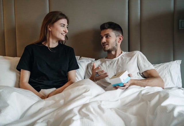 Das Messgerät zeichnet jede kleinste Bewegung auf, auch Atembewegungen.