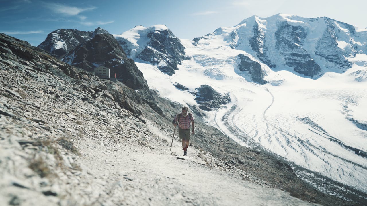 «Profiwanderer Ernst macht di parat». Gute Kondition ist die Grundvoraussetzung für die Bernina Tour. Und wer's doch ein bisschen gemütlicher nehmen w...