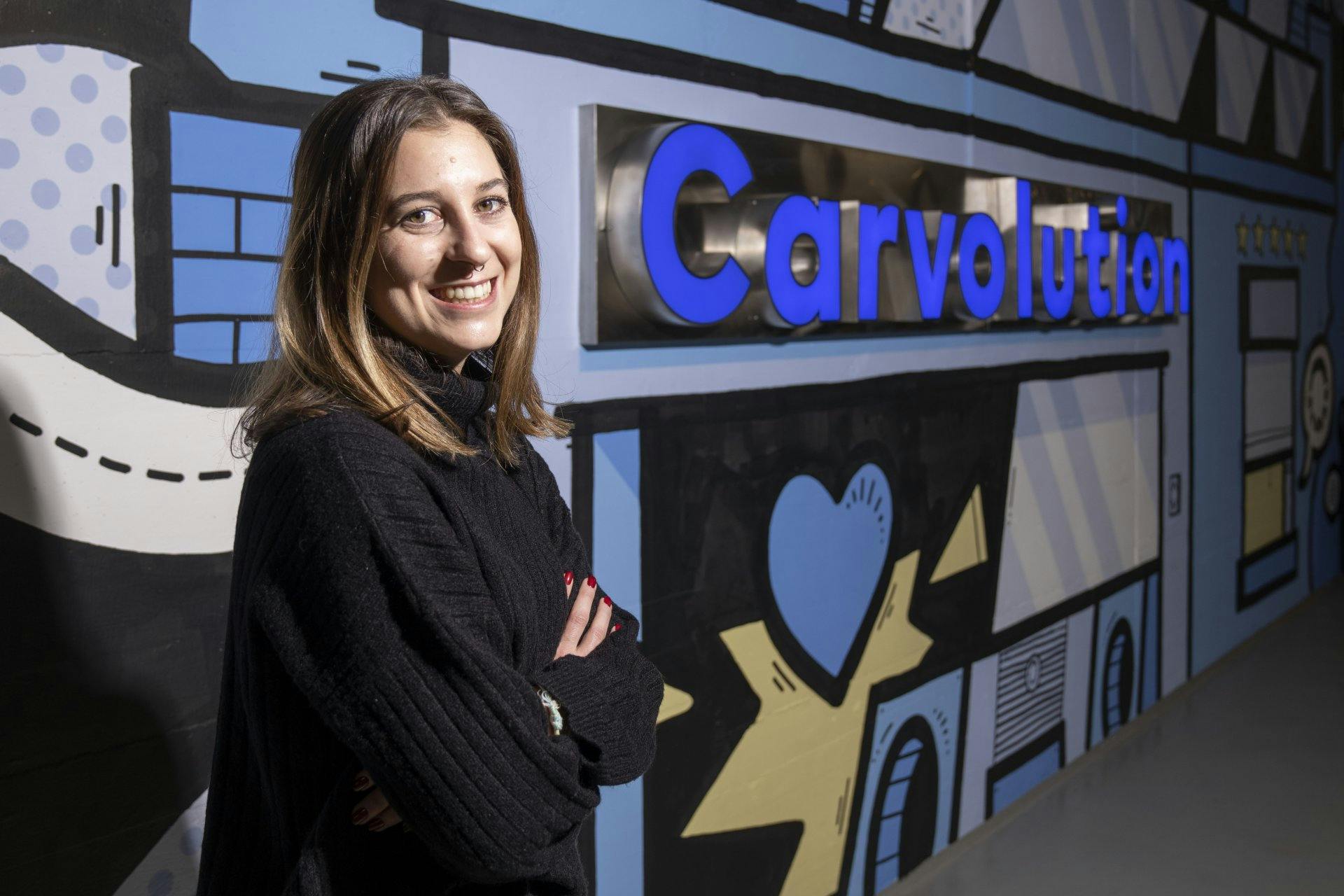 Léa Miggiano am Hauptsitz in Bannwil. Das Auto-Abo von Carvolution gewann schnell an Beliebtheit.