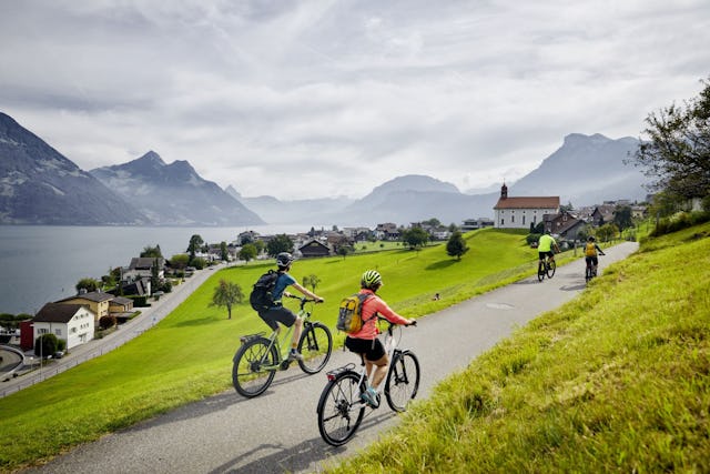 Entdecke in Ob- und Nidwalden die schönsten Velotouren.