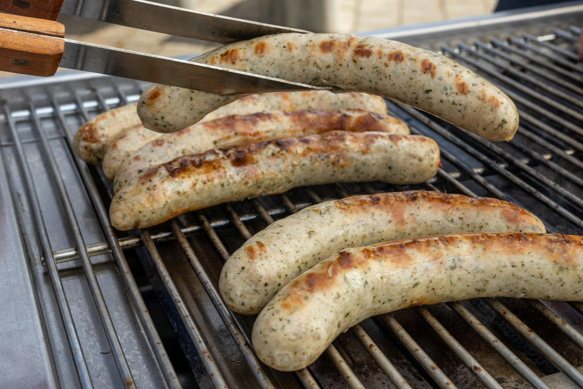 Röste das «Entlebucherli» bei mittlerer Temperatur, damit es nicht platzt.