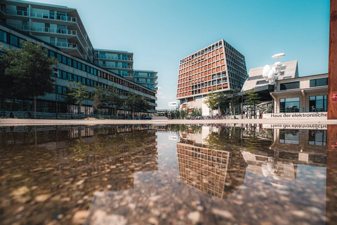 Bekannte Namen aus der zeitgenössischen Architekturszene haben im Dreispitz-Areal spannende Projekte realisiert.