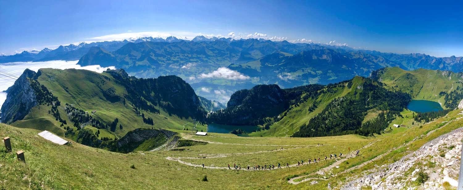 Lerne alles über die Lebensräume des Berner Oberlands kennen und versuche dich an den kniffligen Rätselaufgaben auf dem Quiz-Trail.