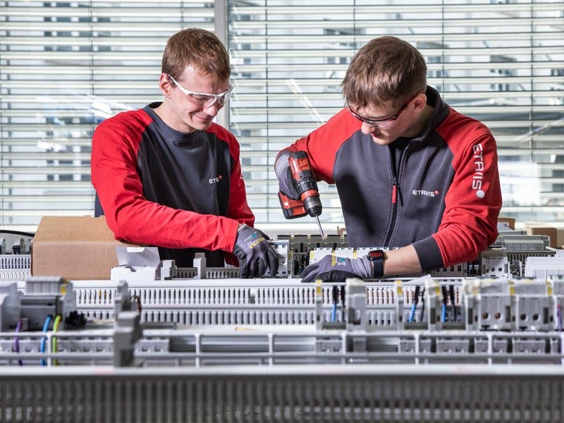 Du bist technisch affin? Dann bist du in der Tech-Branche genau richtig.