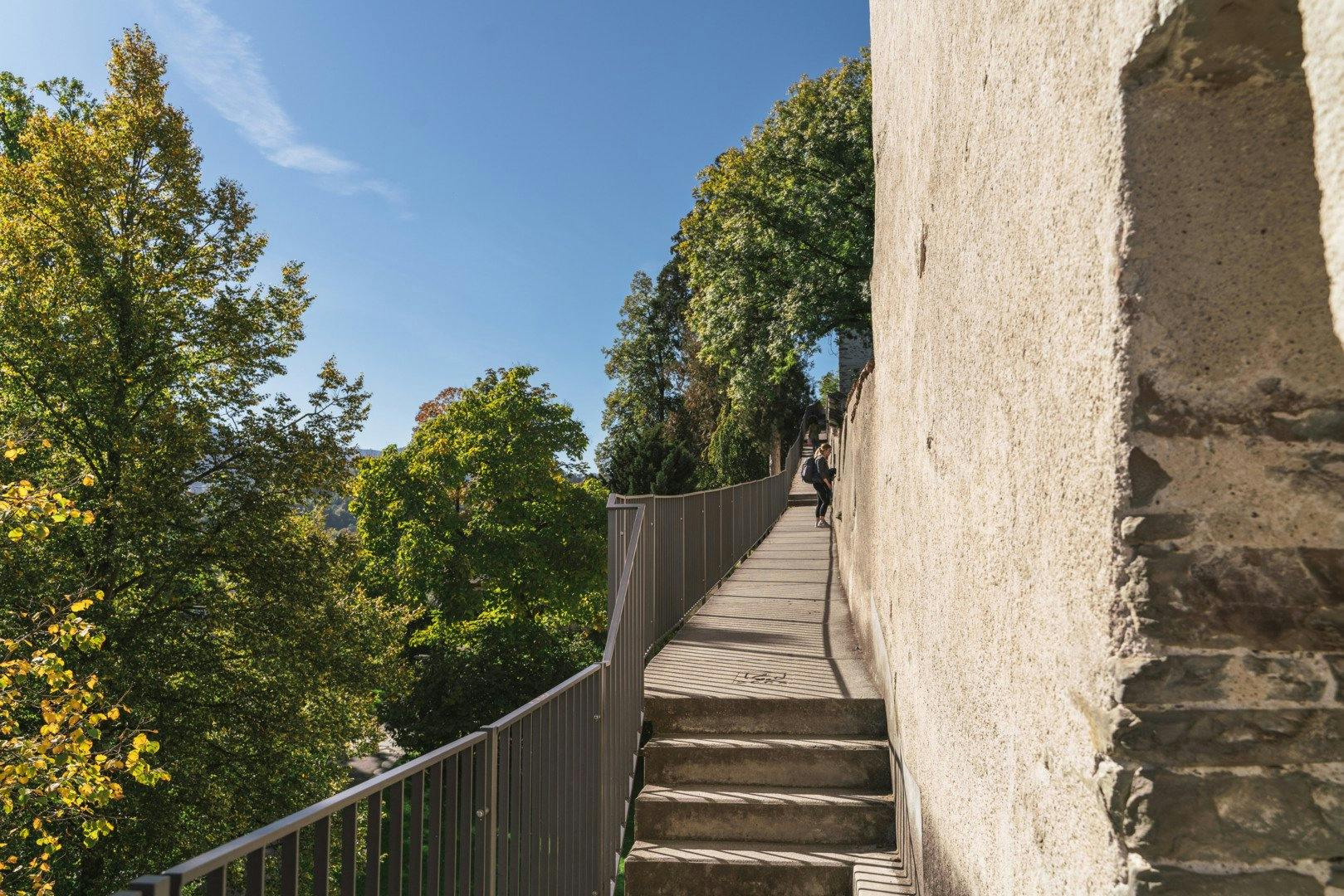 Grimpez sur les remparts de la Musegg et voyez Lucerne autrement.