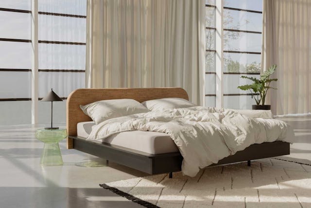 Das Bett CALOR  ist nicht nur stylisch, sondern verspricht einen natürlichen Schlaf.