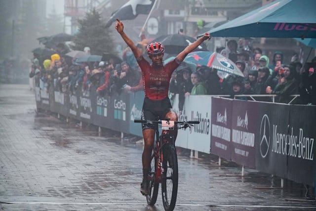 Alessandra Keller bei ihrem XCO-Weltcupsieg in Snowshoe im August 2022. Alessandra Keller bei ihrem XCO-Weltcupsieg in Snowshoe im August 2022.