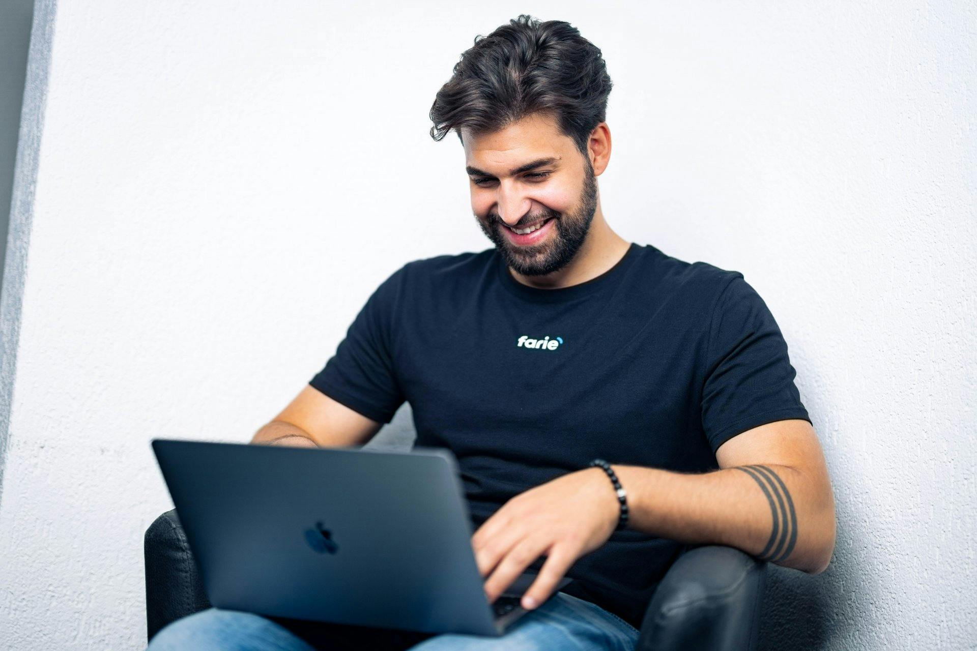 Einfach mal ein Auto online kaufen? Farie.ch machts möglich!