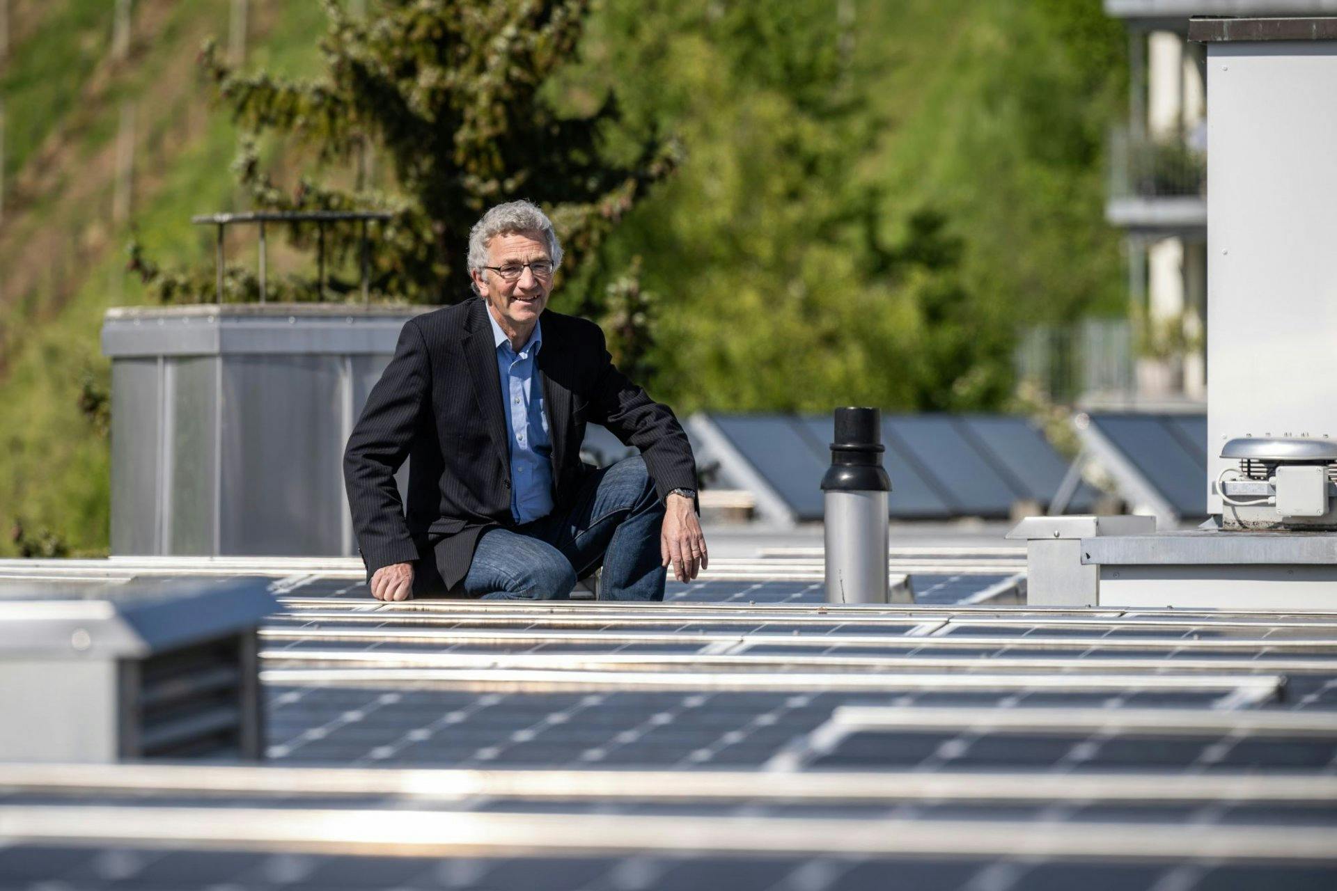 «Die neue Heizung ist für unsere Mieterinnen und Mieter ein deutlicher Komfortgewinn», so Rudolf Pfenninger, «und wir können damit einen Beitrag an den Klimaschutz leisten.»